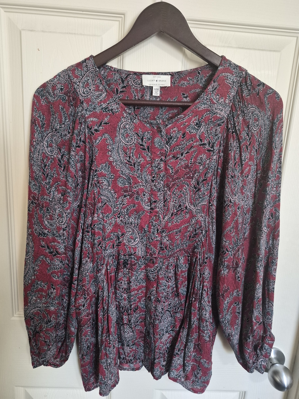 Size M Lucky Brand Women's Burgundy Paisley Long-Sleeve Blouse